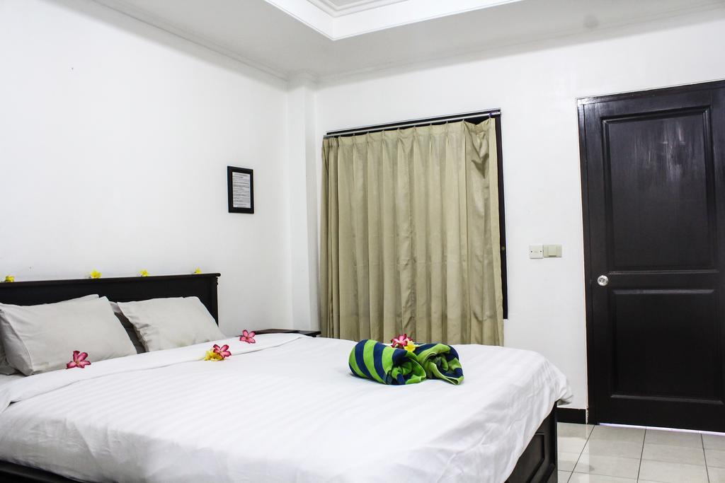 Hotel Puri Tanah Lot Kuta Lombok Dış mekan fotoğraf