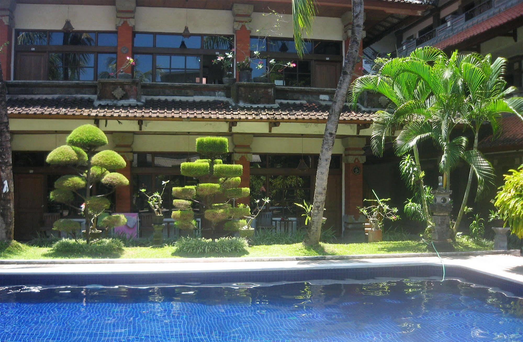 Hotel Puri Tanah Lot Kuta Lombok Dış mekan fotoğraf