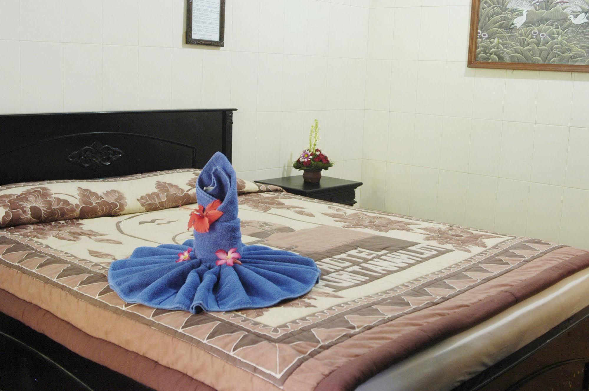 Hotel Puri Tanah Lot Kuta Lombok Dış mekan fotoğraf