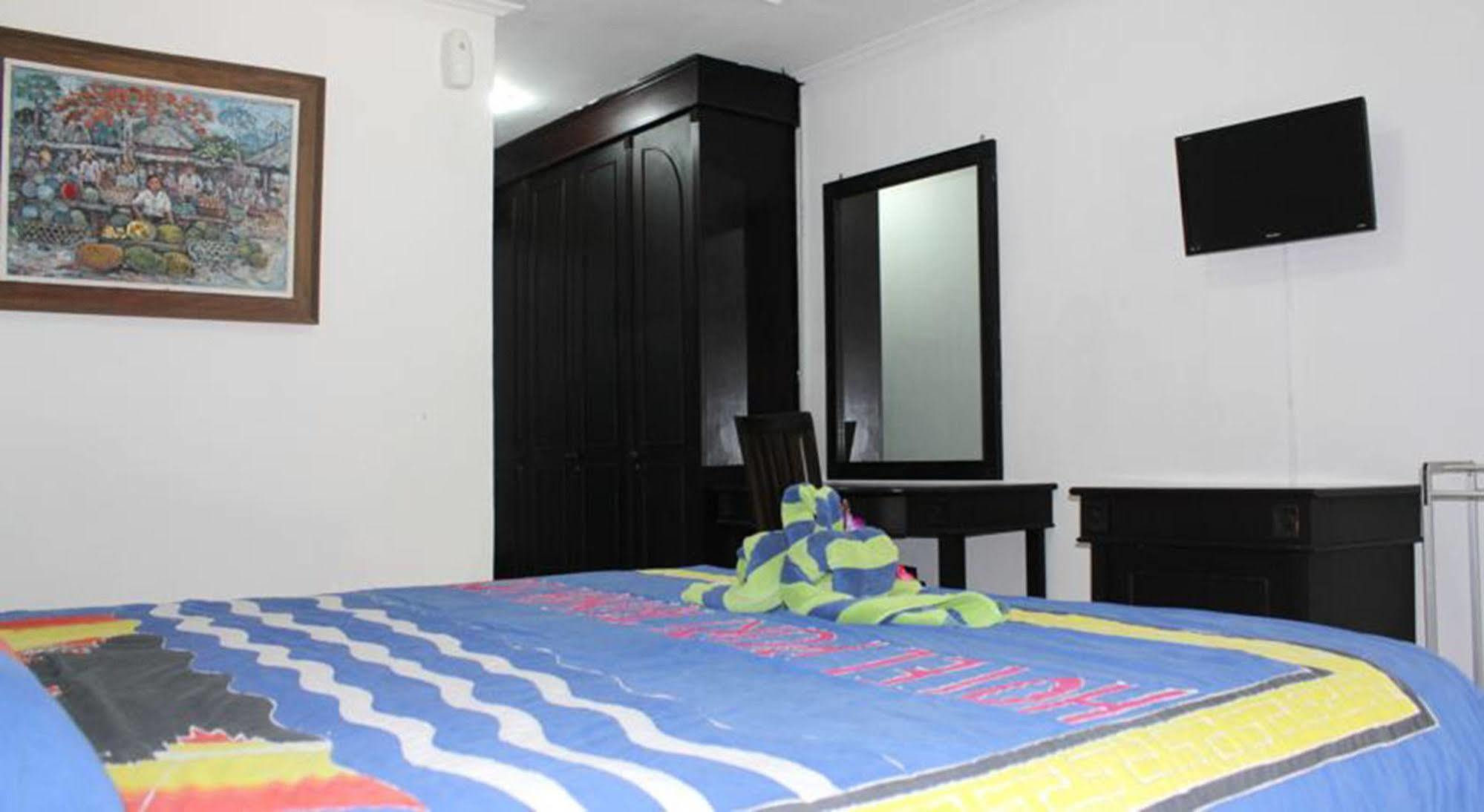 Hotel Puri Tanah Lot Kuta Lombok Dış mekan fotoğraf